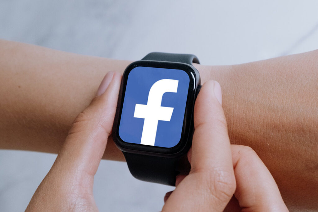 Mẫu smartwatch của Facebook sẽ sớm ra mắt