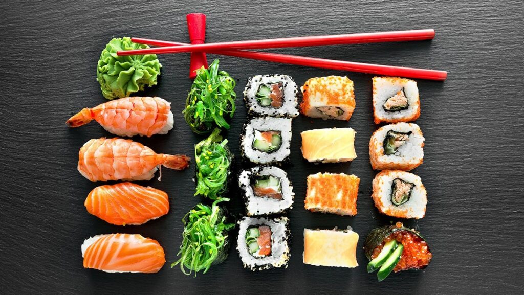 Sushi nếu ăn nhiều sẽ không tốt cho những người nào?